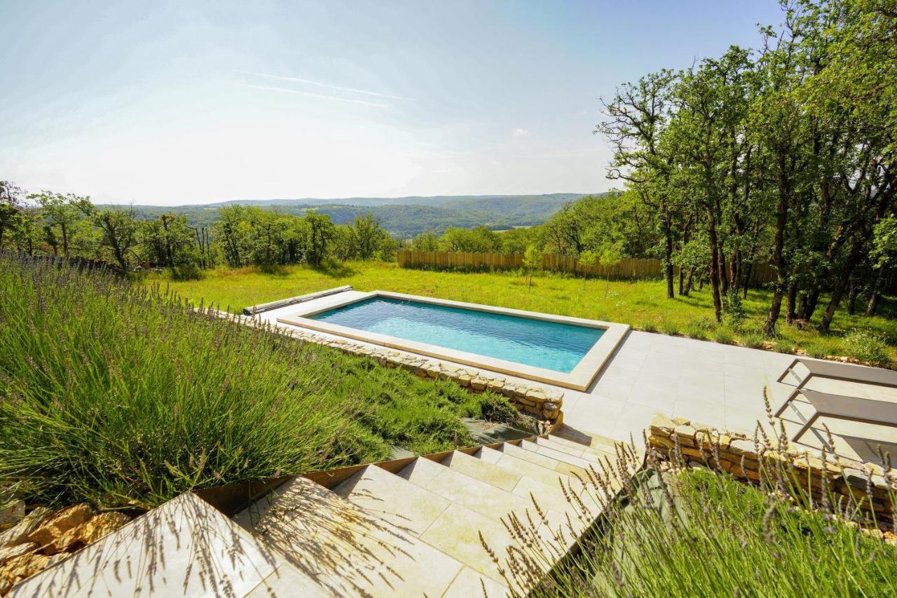 Gite De Chantecoucou - Piscine Privative Et Vue 维尔 外观 照片
